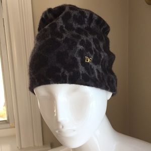 Diane von Furstenberg leopard print beanie